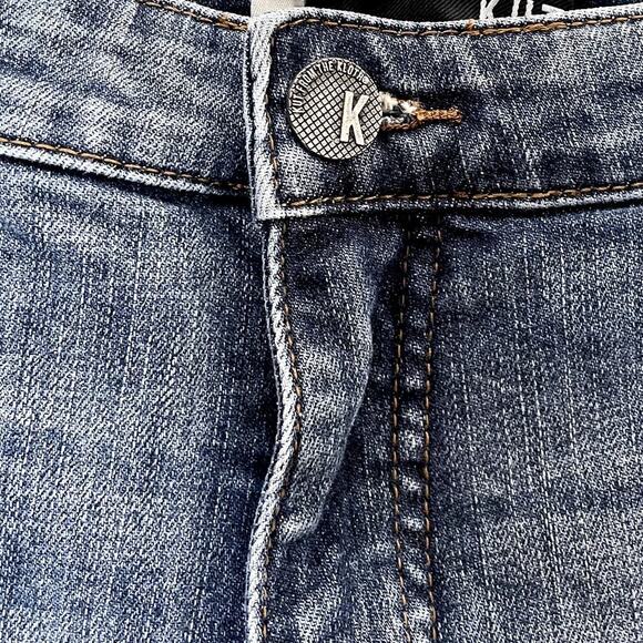 Kut from the Kloth Plus Size 18W Shorts Gidget Fray High Waist Medium Wash - Picture 7 of 15